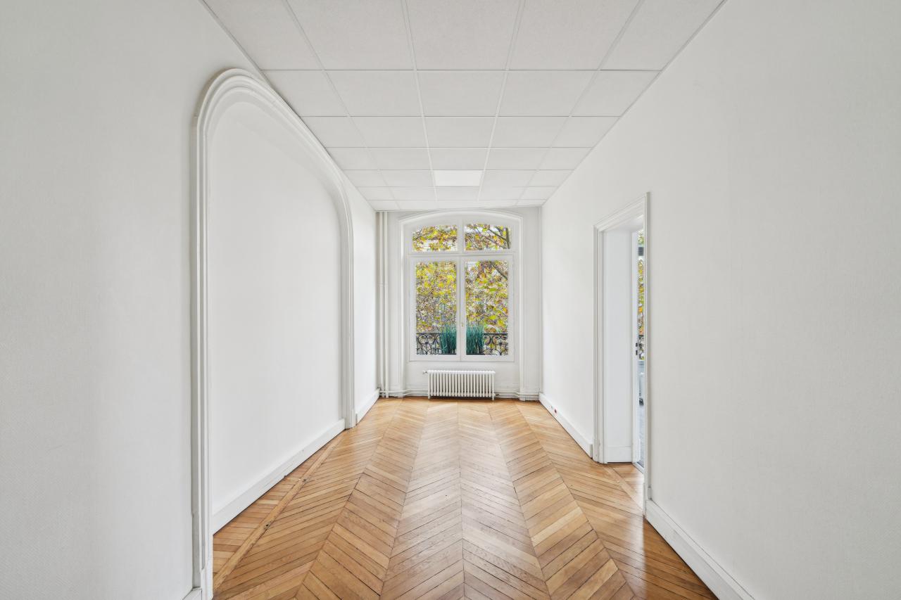 Bureau Paris 352m² Location bureau Paris OLBUR2422437 6